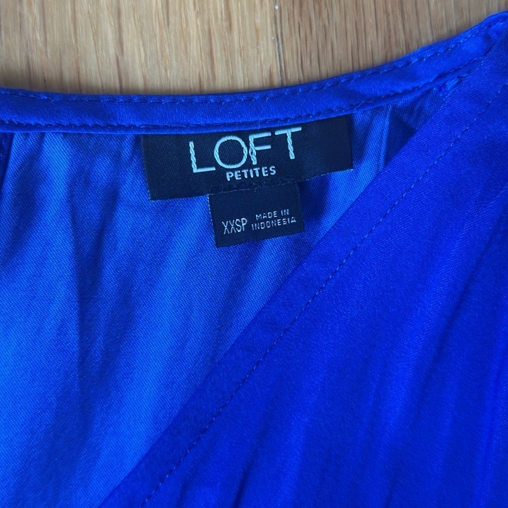 Ann Taylor Loft Silky Romper XXS Petite Royal Blue VNeck Open Back Shorts Dressy - Picture 6 of 10